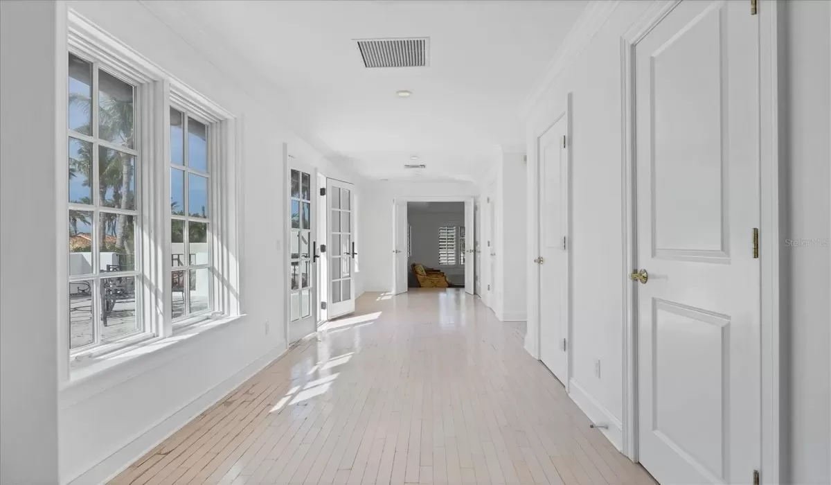 5 Bedrooms Bedrooms, 0 ,5 BathroomsBathrooms,Residential Lease,For Sale,0,D6143540