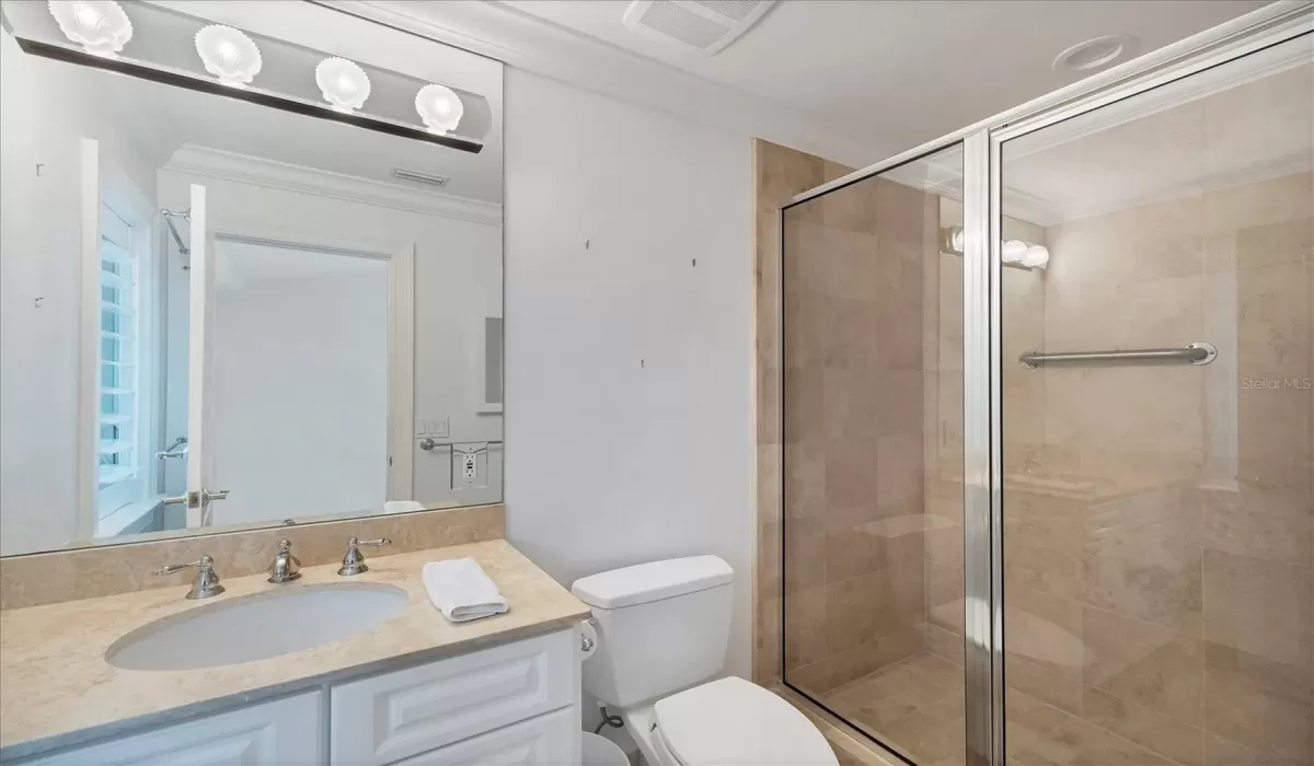 5 Bedrooms Bedrooms, 0 ,5 BathroomsBathrooms,Residential Lease,For Sale,0,D6143540