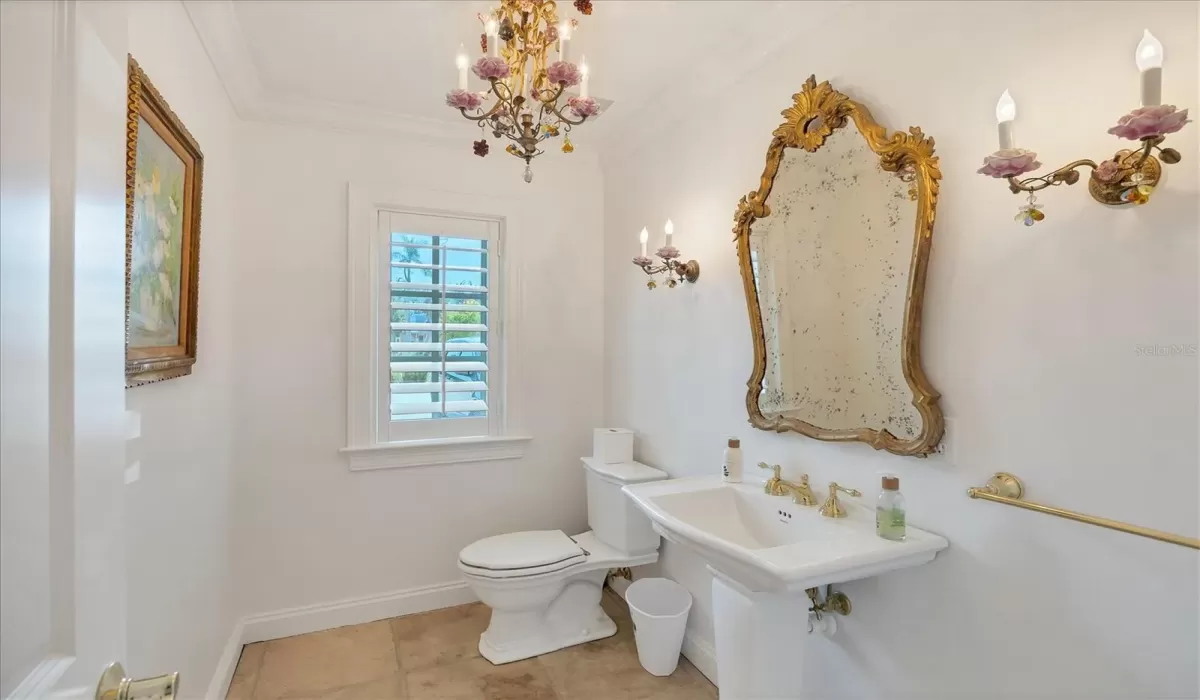 5 Bedrooms Bedrooms, 0 ,5 BathroomsBathrooms,Residential Lease,For Sale,0,D6143540
