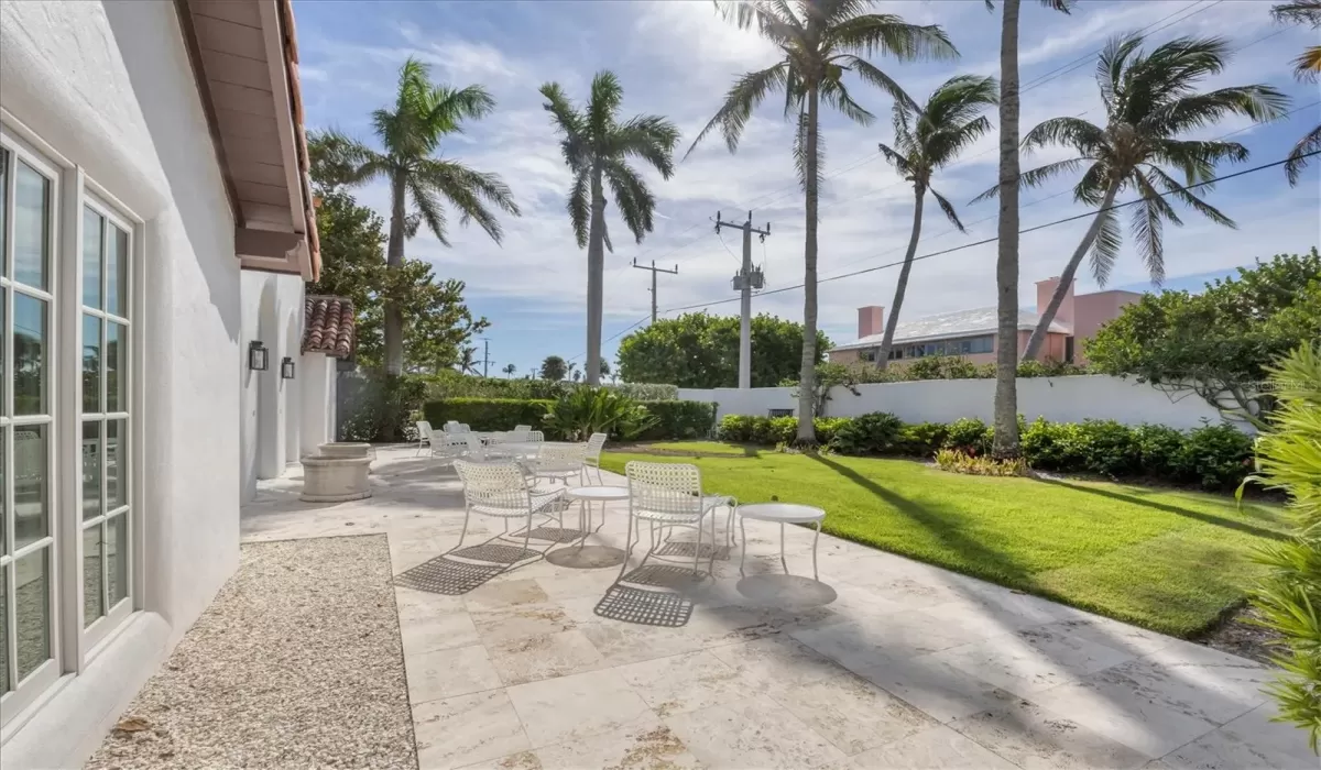 5 Bedrooms Bedrooms, 0 ,5 BathroomsBathrooms,Residential Lease,For Sale,0,D6143540