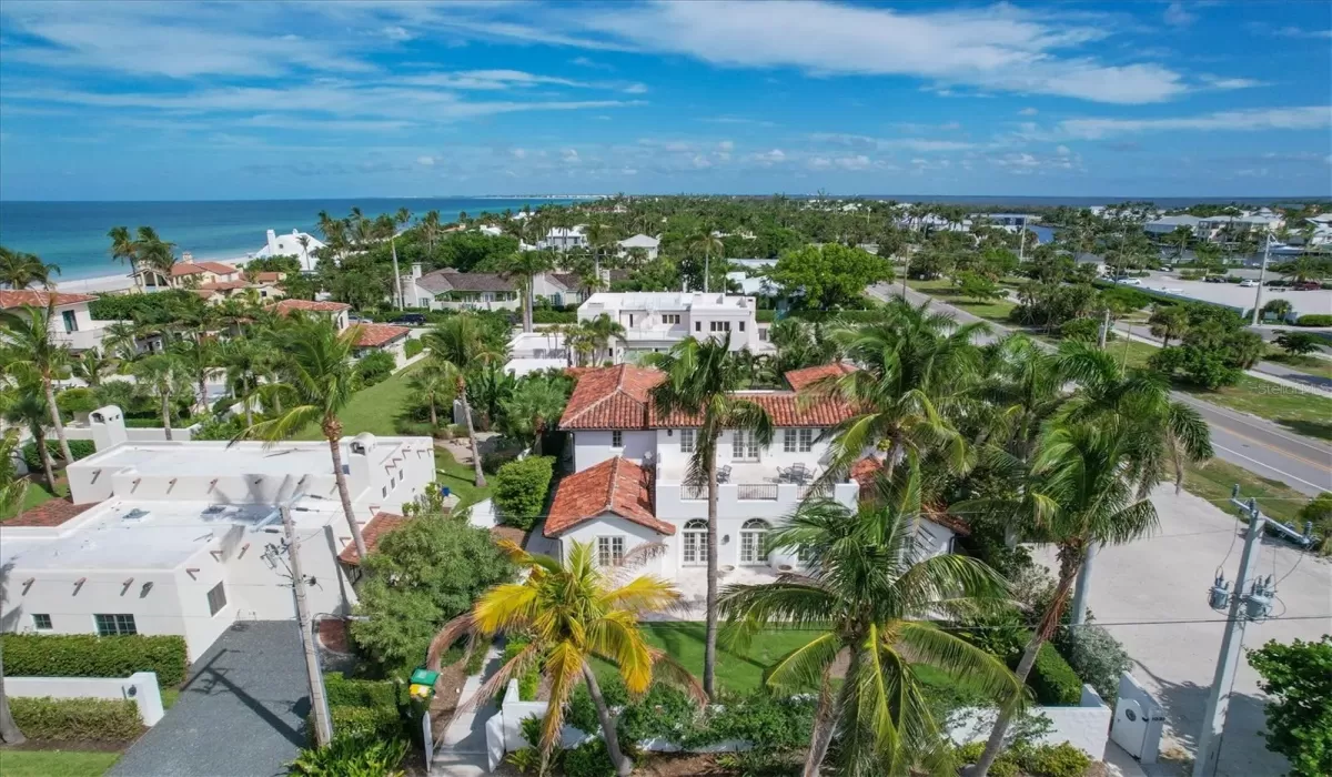5 Bedrooms Bedrooms, 0 ,5 BathroomsBathrooms,Residential Lease,For Sale,0,D6143540