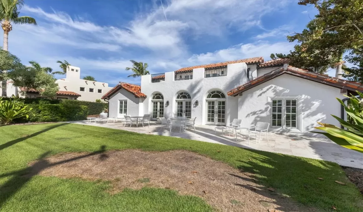5 Bedrooms Bedrooms, 0 ,5 BathroomsBathrooms,Residential Lease,For Sale,0,D6143540