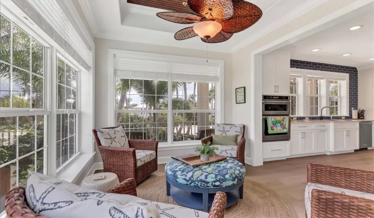 3 Bedrooms Bedrooms, 0 ,3 BathroomsBathrooms,Residential Lease,For Sale,0,D6143545