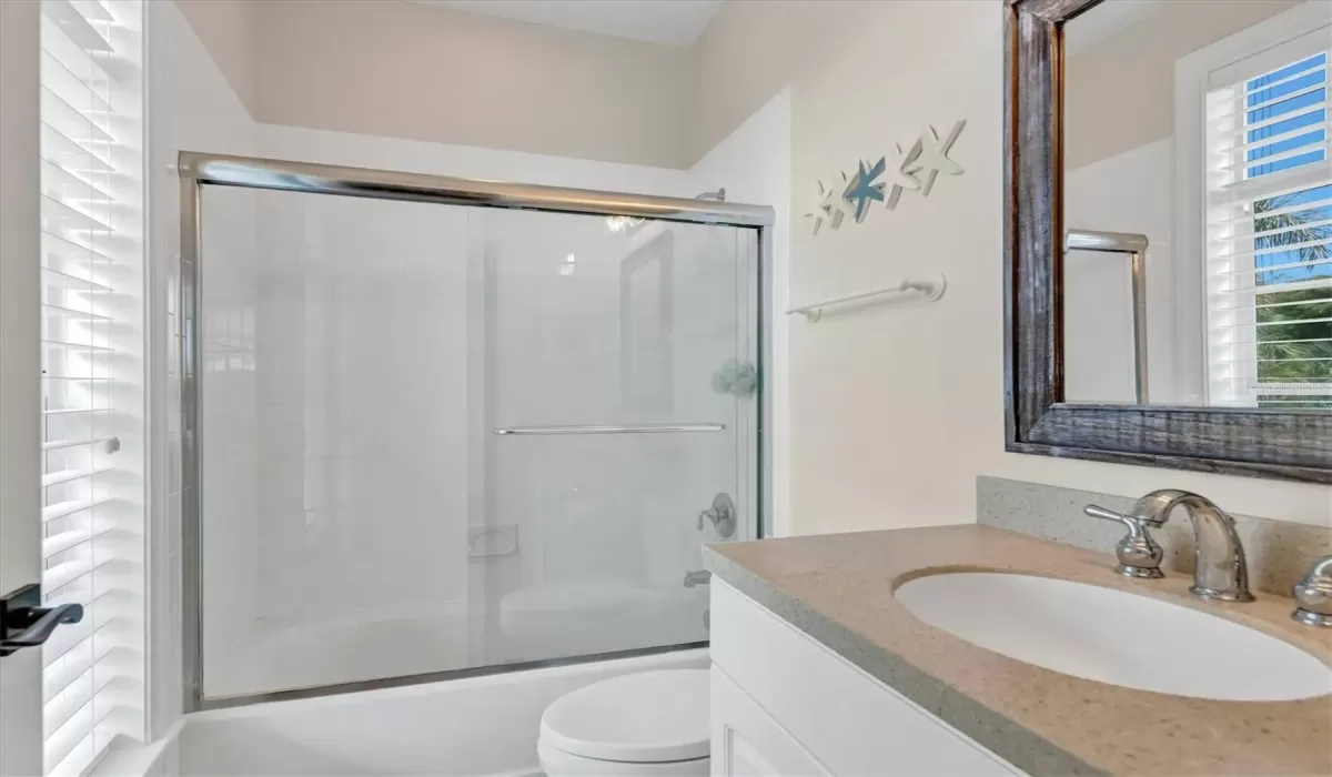 3 Bedrooms Bedrooms, 0 ,3 BathroomsBathrooms,Residential Lease,For Sale,0,D6143545