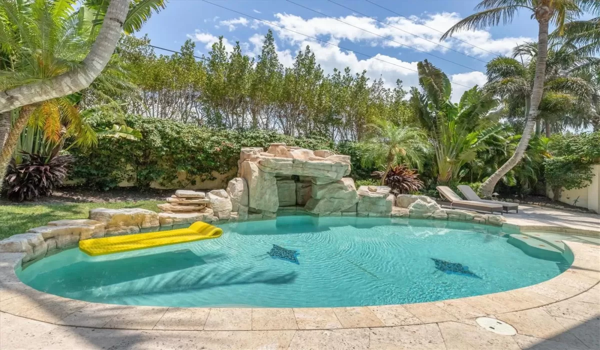 3 Bedrooms Bedrooms, 0 ,3 BathroomsBathrooms,Residential Lease,For Sale,0,D6143545
