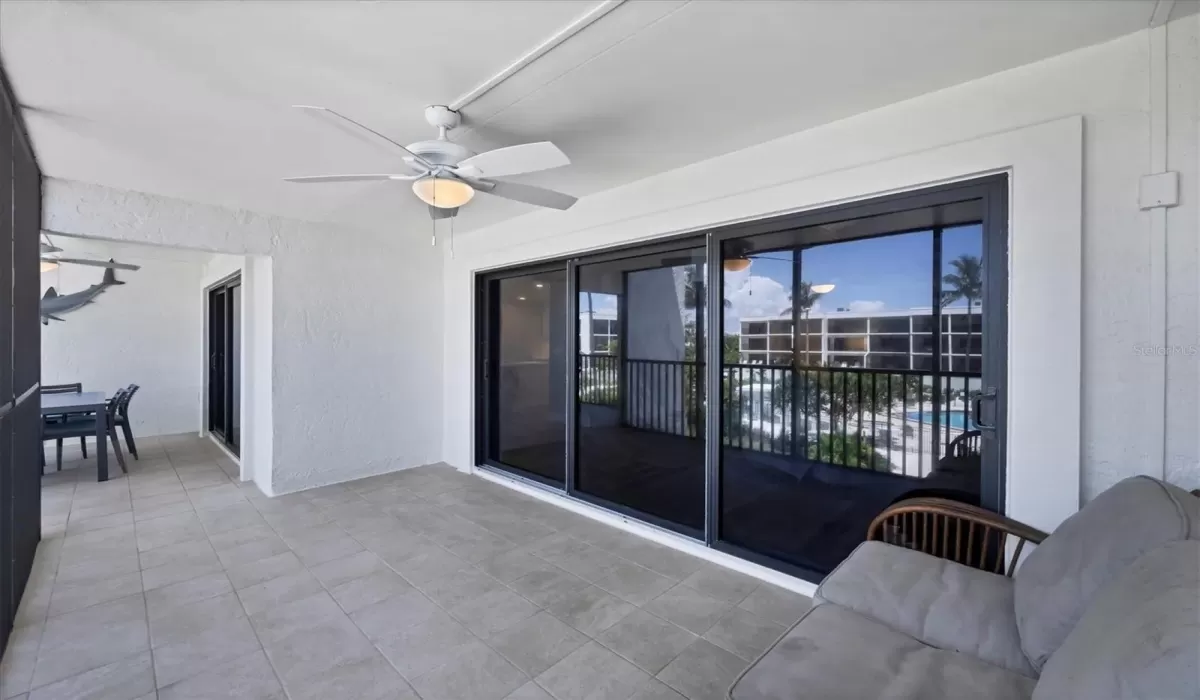 2 Bedrooms Bedrooms, 0 ,2 BathroomsBathrooms,Residential,For Sale,0,D6143628
