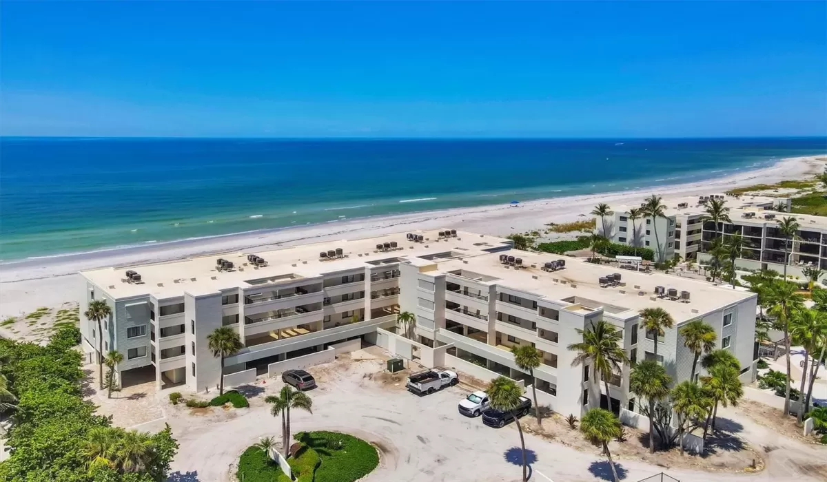 2 Bedrooms Bedrooms, 0 ,2 BathroomsBathrooms,Residential,For Sale,0,D6143628