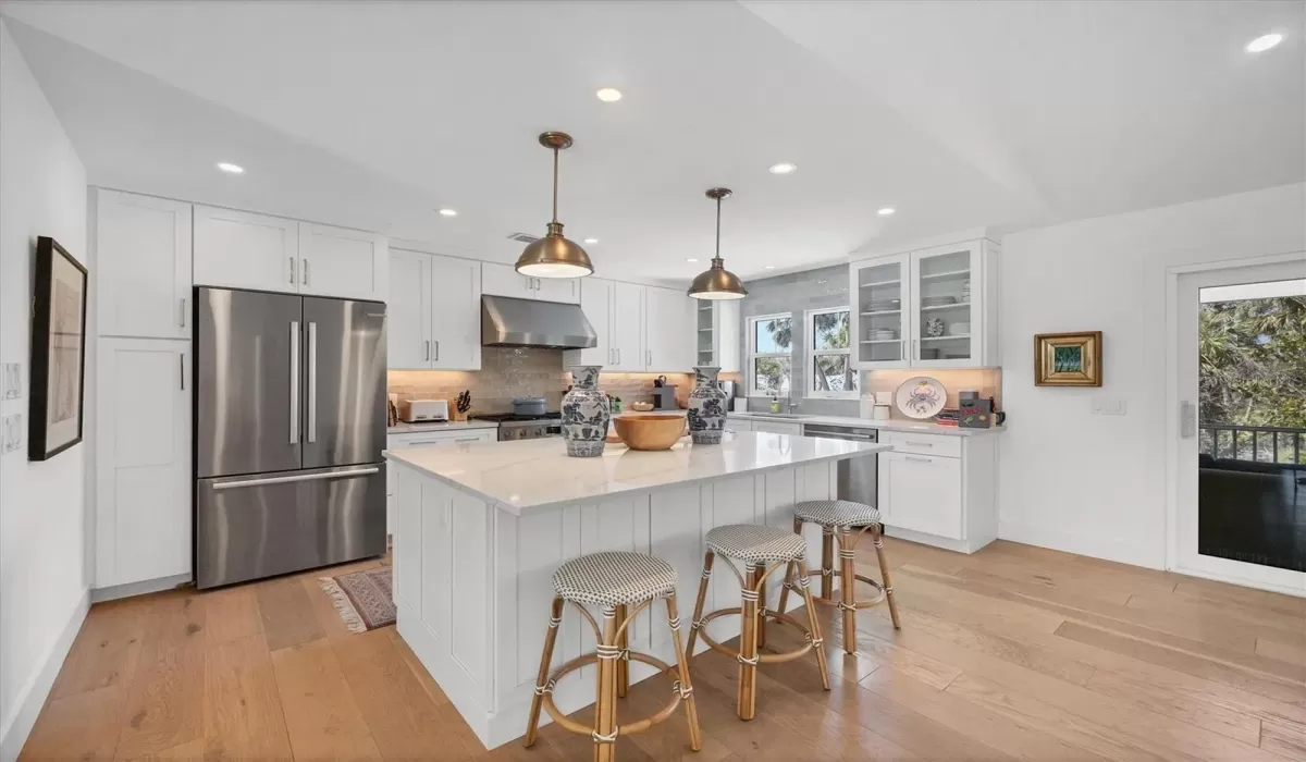 3 Bedrooms Bedrooms, 0 ,4 BathroomsBathrooms,Residential Lease,For Sale,0,D6143644