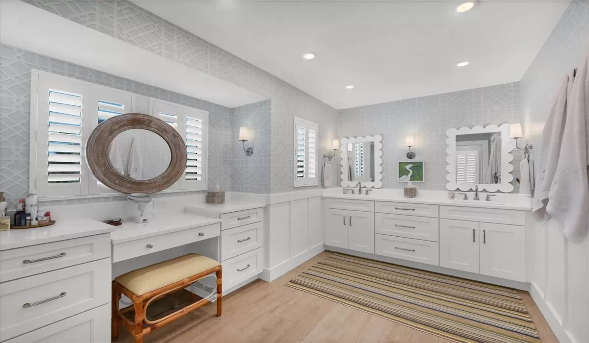 3 Bedrooms Bedrooms, 0 ,4 BathroomsBathrooms,Residential Lease,For Sale,0,D6143644