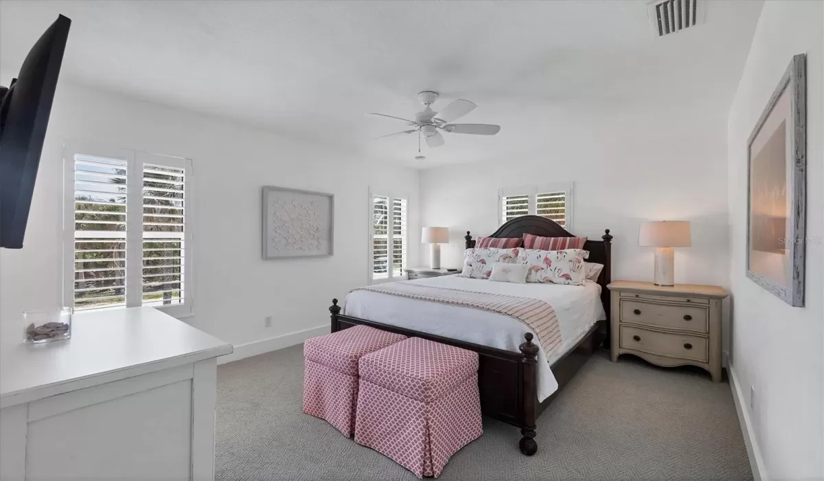 3 Bedrooms Bedrooms, 0 ,4 BathroomsBathrooms,Residential Lease,For Sale,0,D6143644