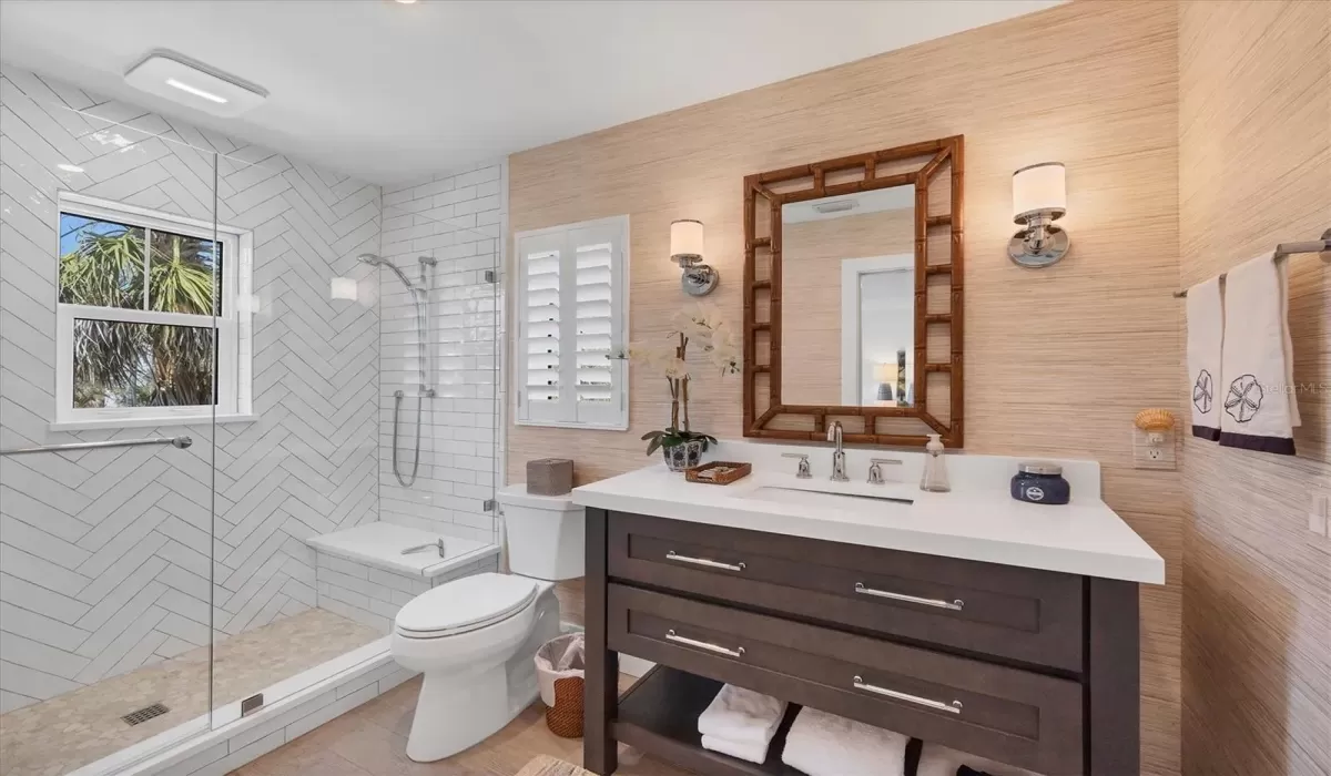3 Bedrooms Bedrooms, 0 ,4 BathroomsBathrooms,Residential Lease,For Sale,0,D6143644