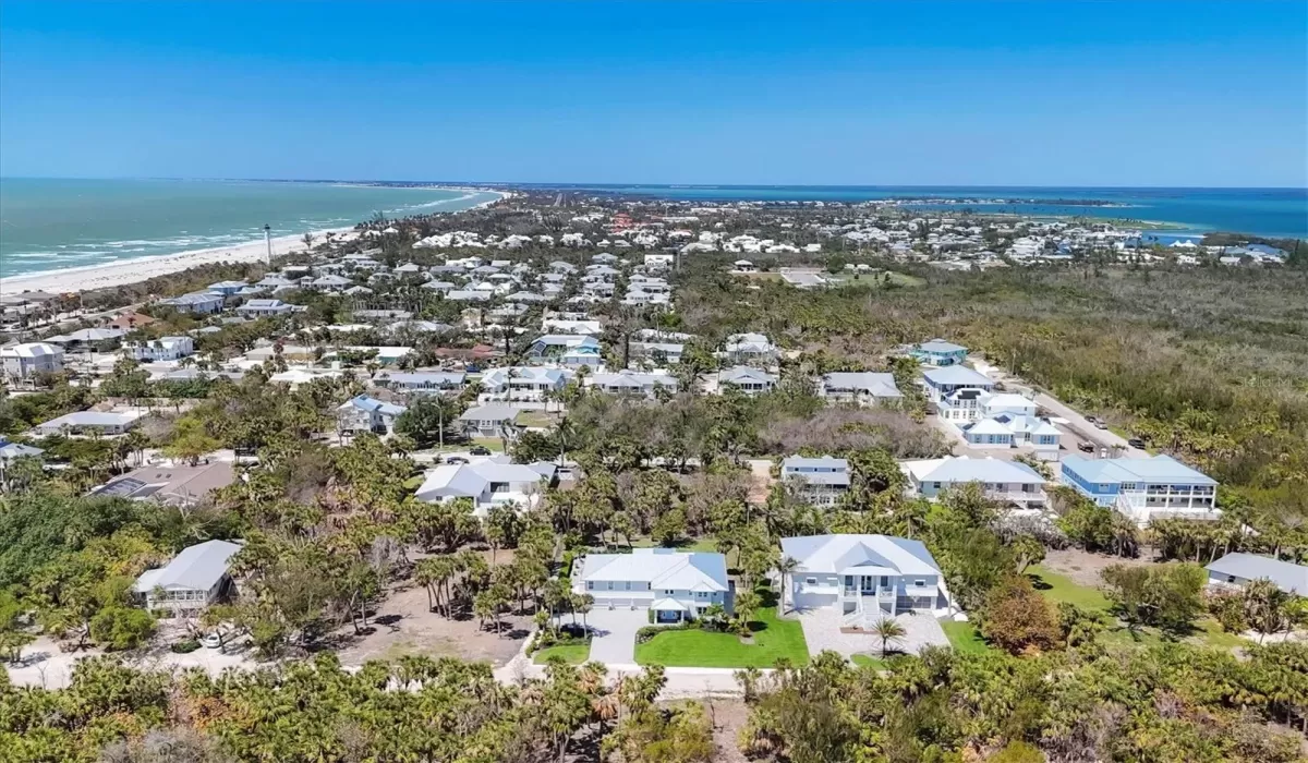 3 Bedrooms Bedrooms, 0 ,4 BathroomsBathrooms,Residential Lease,For Sale,0,D6143644