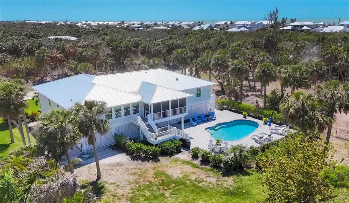 3 Bedrooms Bedrooms, 0 ,4 BathroomsBathrooms,Residential Lease,For Sale,0,D6143644