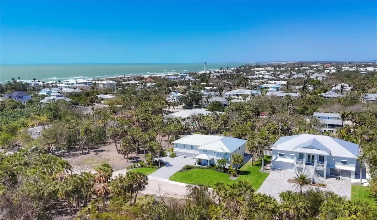 3 Bedrooms Bedrooms, 0 ,4 BathroomsBathrooms,Residential Lease,For Sale,0,D6143644