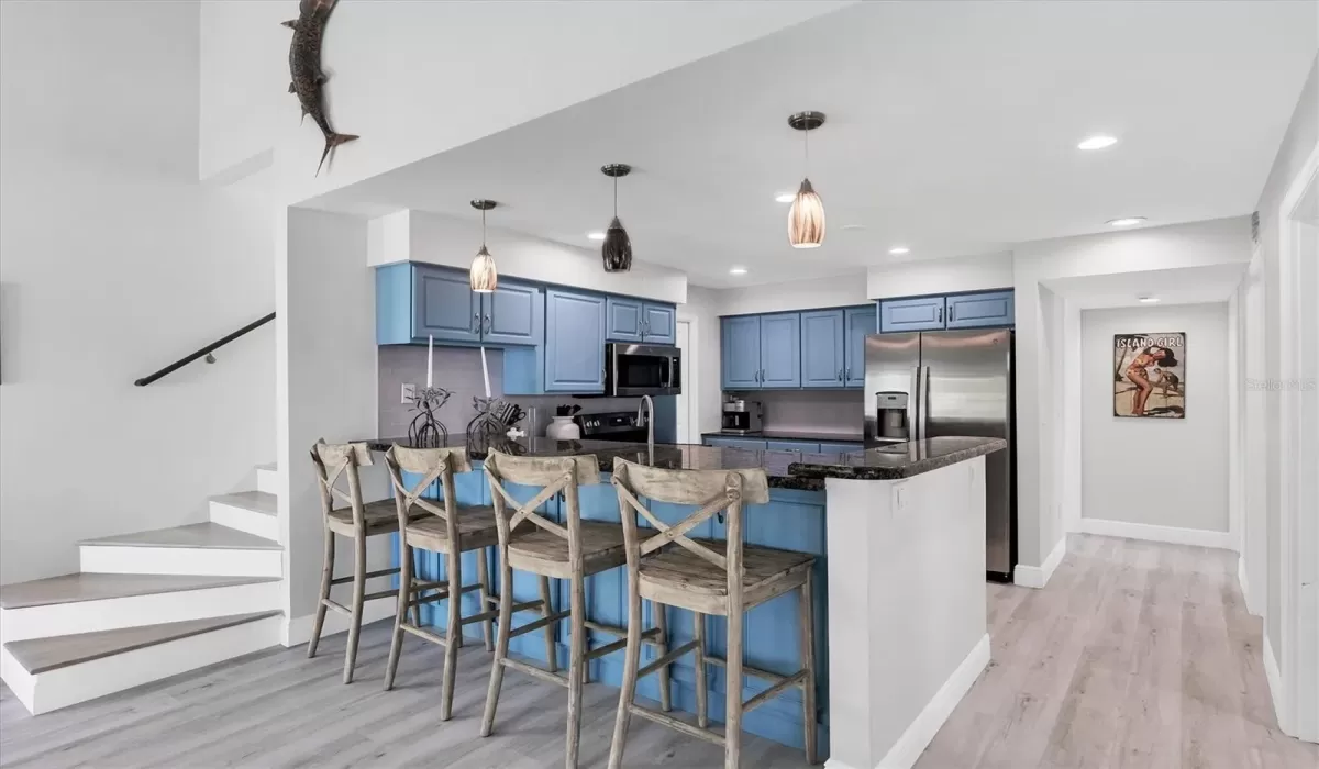 3 Bedrooms Bedrooms, 0 ,2 BathroomsBathrooms,Residential Lease,For Sale,0,D6143645