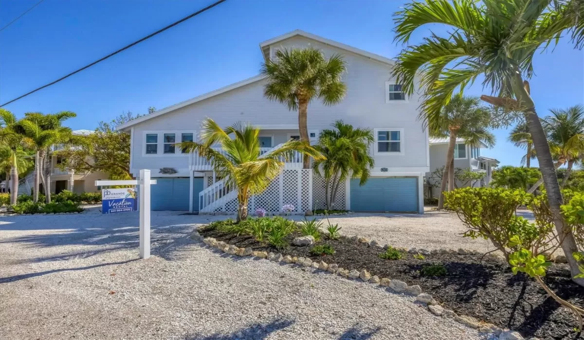 3 Bedrooms Bedrooms, 0 ,2 BathroomsBathrooms,Residential Lease,For Sale,0,D6143645