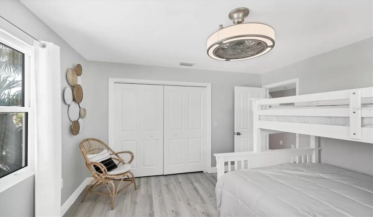 3 Bedrooms Bedrooms, 0 ,2 BathroomsBathrooms,Residential Lease,For Sale,0,D6143645