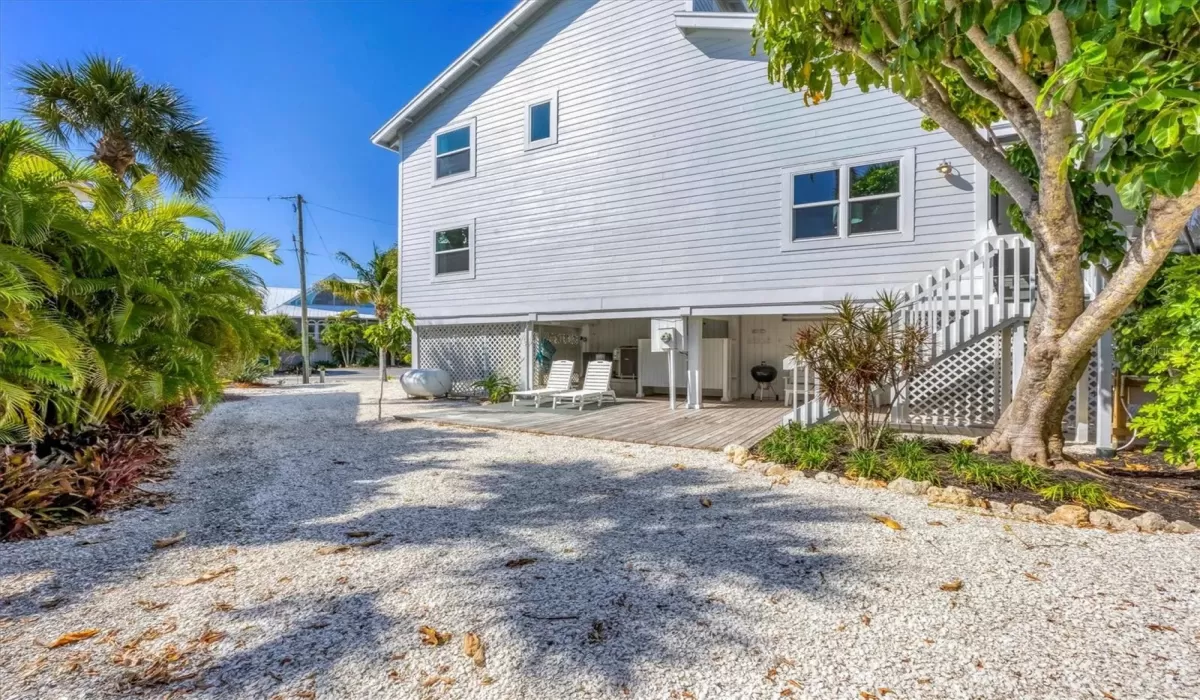 3 Bedrooms Bedrooms, 0 ,2 BathroomsBathrooms,Residential Lease,For Sale,0,D6143645