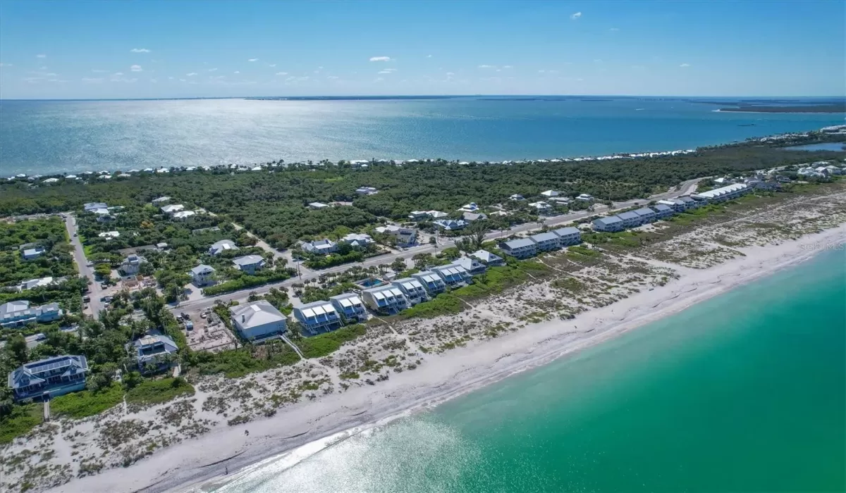 3 Bedrooms Bedrooms, 0 ,2 BathroomsBathrooms,Residential Lease,For Sale,0,D6143645