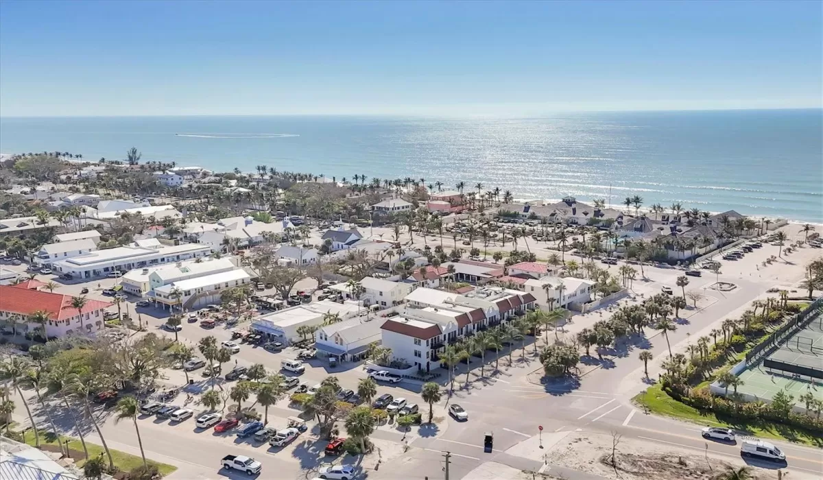 2 Bedrooms Bedrooms, 0 ,2 BathroomsBathrooms,Residential Lease,For Sale,0,D6143503