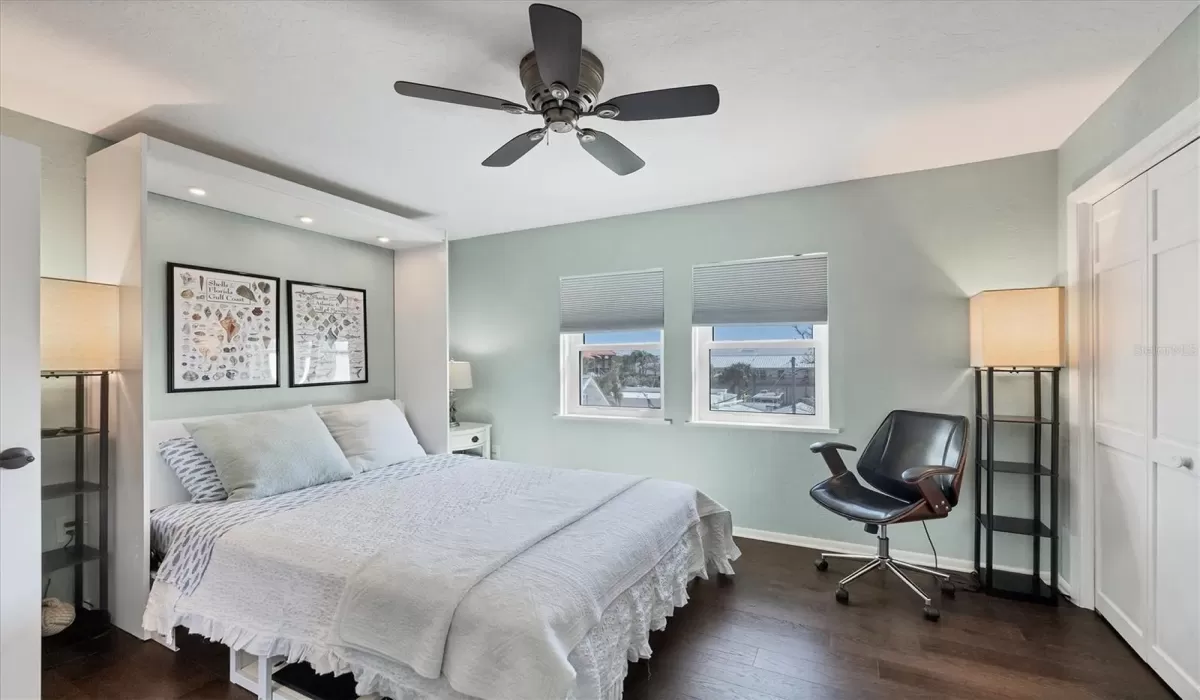 2 Bedrooms Bedrooms, 0 ,2 BathroomsBathrooms,Residential Lease,For Sale,0,D6143503