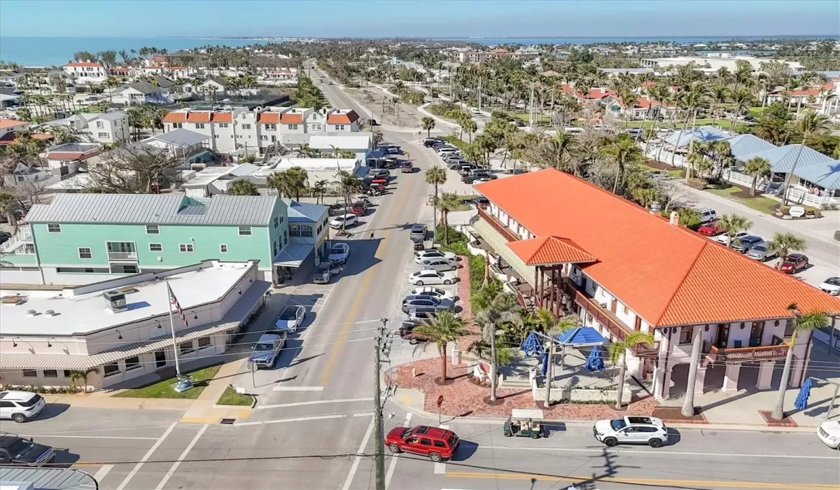 2 Bedrooms Bedrooms, 0 ,2 BathroomsBathrooms,Residential Lease,For Sale,0,D6143503