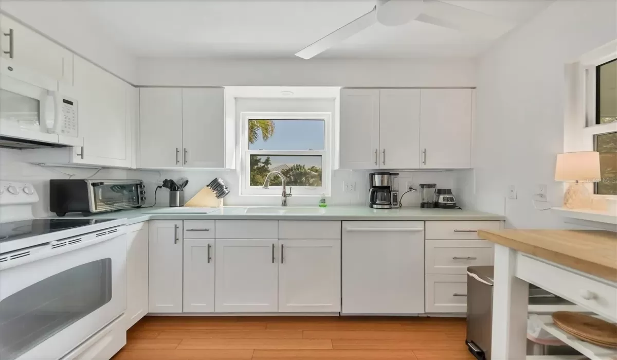 3 Bedrooms Bedrooms, 0 ,3 BathroomsBathrooms,Residential Lease,For Sale,0,D6143435