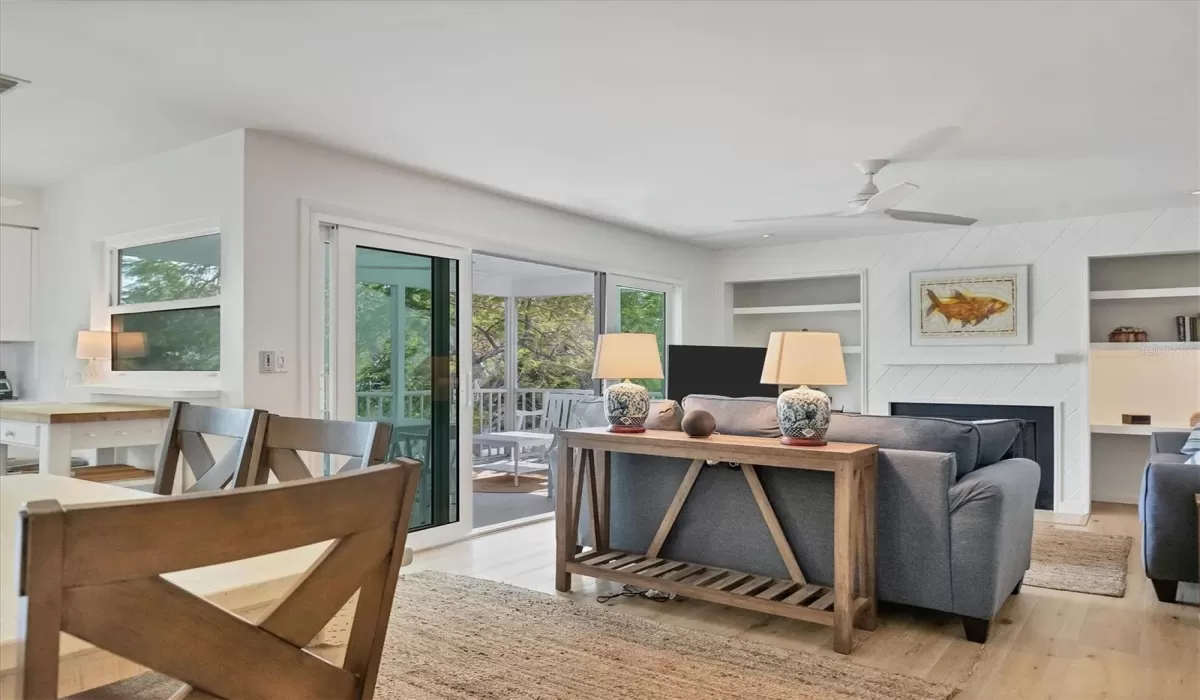 3 Bedrooms Bedrooms, 0 ,3 BathroomsBathrooms,Residential Lease,For Sale,0,D6143435