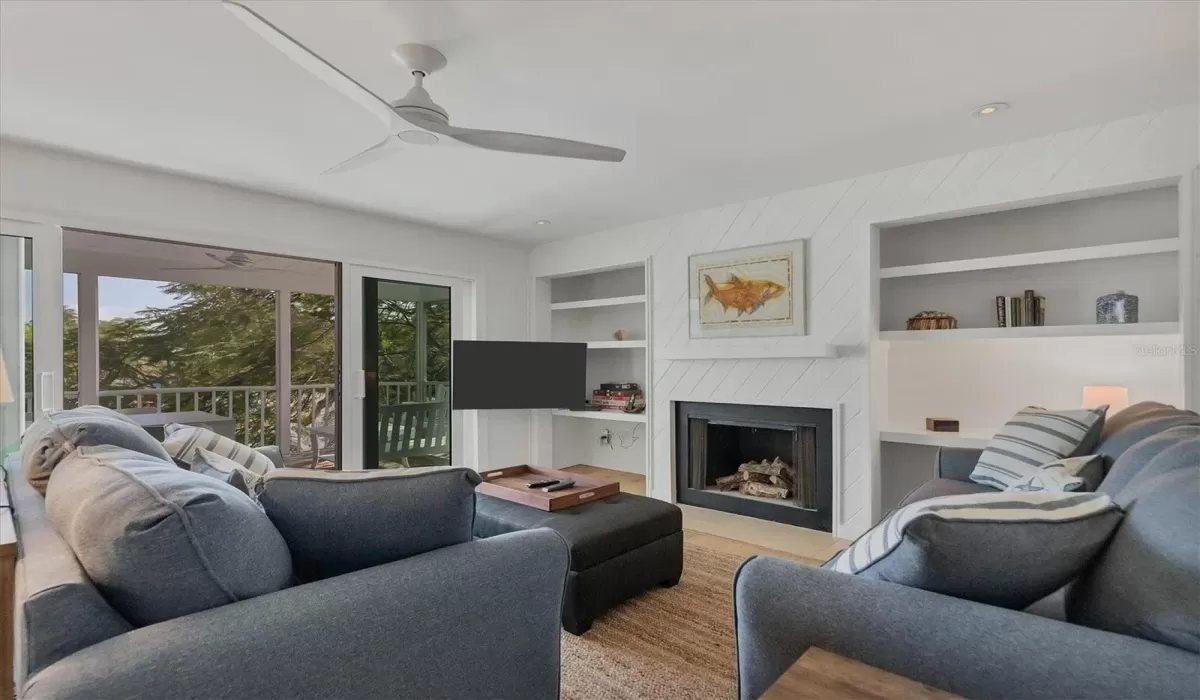 3 Bedrooms Bedrooms, 0 ,3 BathroomsBathrooms,Residential Lease,For Sale,0,D6143435
