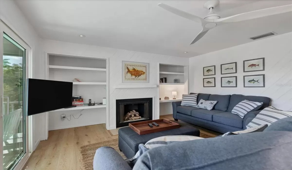 3 Bedrooms Bedrooms, 0 ,3 BathroomsBathrooms,Residential Lease,For Sale,0,D6143435