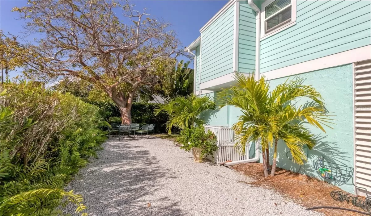3 Bedrooms Bedrooms, 0 ,3 BathroomsBathrooms,Residential Lease,For Sale,0,D6143435