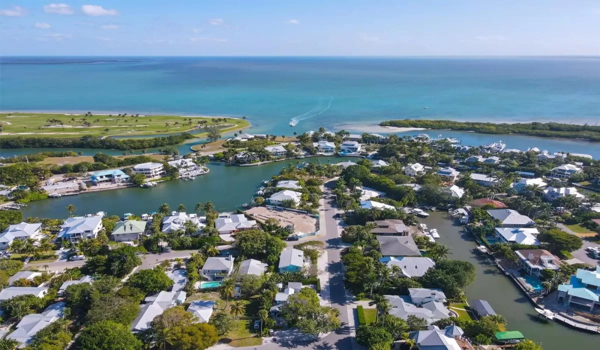 3 Bedrooms Bedrooms, 0 ,3 BathroomsBathrooms,Residential Lease,For Sale,0,D6143435