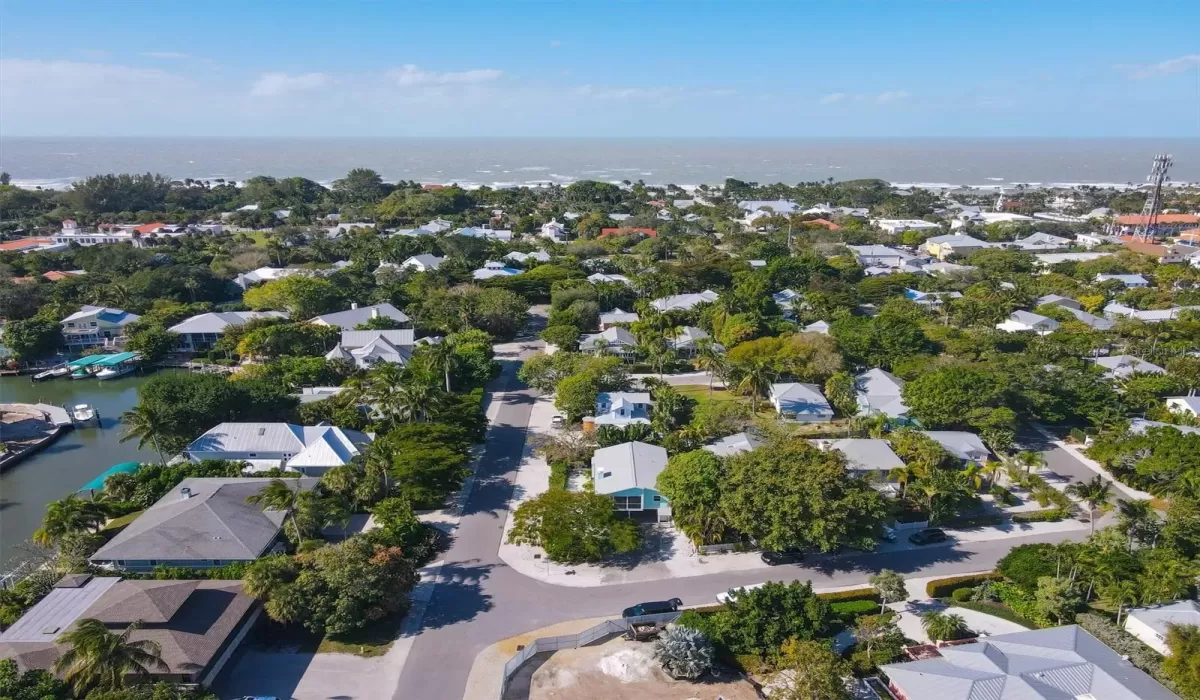 3 Bedrooms Bedrooms, 0 ,3 BathroomsBathrooms,Residential Lease,For Sale,0,D6143435