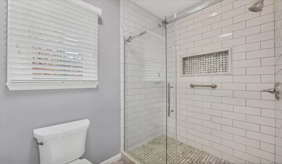 3 Bedrooms Bedrooms, 0 ,2 BathroomsBathrooms,Residential Lease,For Sale,0,D6143502