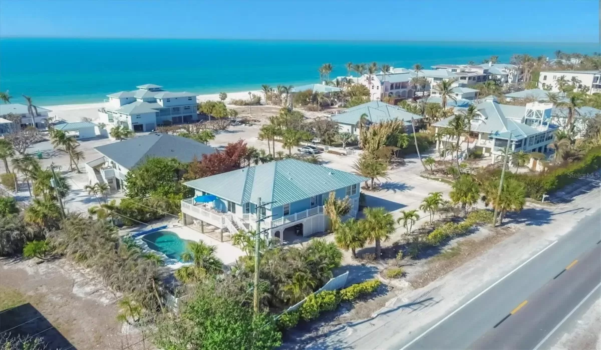 3 Bedrooms Bedrooms, 0 ,2 BathroomsBathrooms,Residential Lease,For Sale,0,D6143502