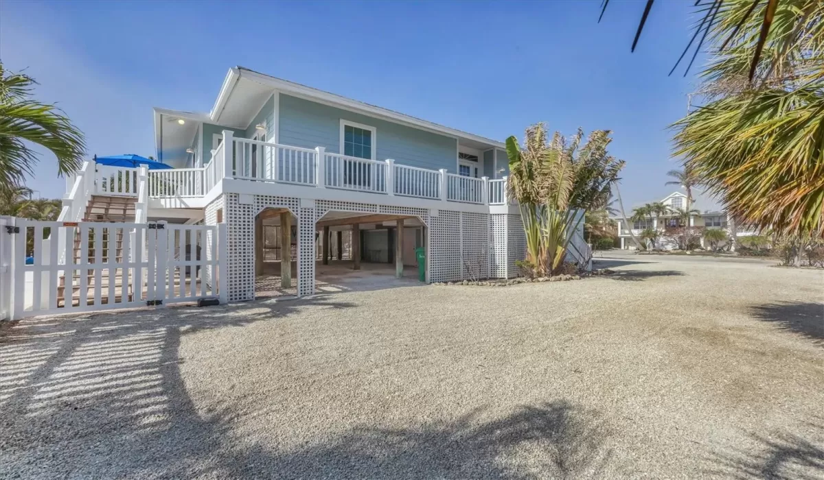 3 Bedrooms Bedrooms, 0 ,2 BathroomsBathrooms,Residential Lease,For Sale,0,D6143502