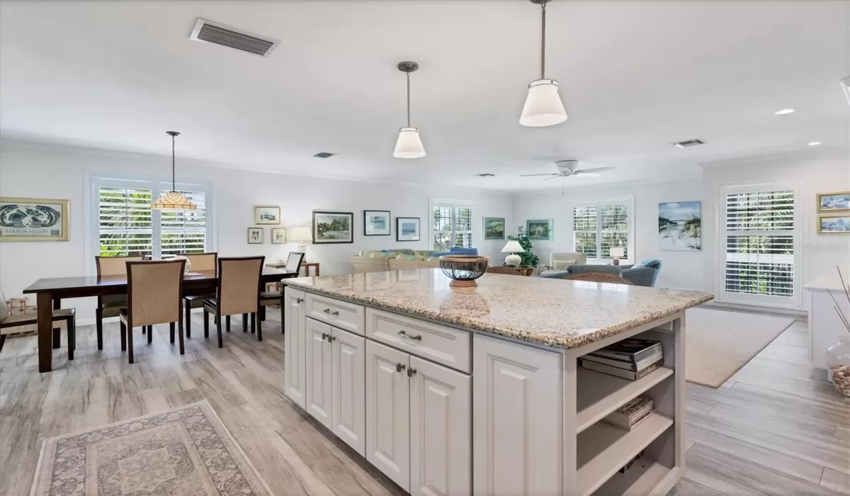 2 Bedrooms Bedrooms, 0 ,2 BathroomsBathrooms,Residential Lease,For Sale,0,D6143522