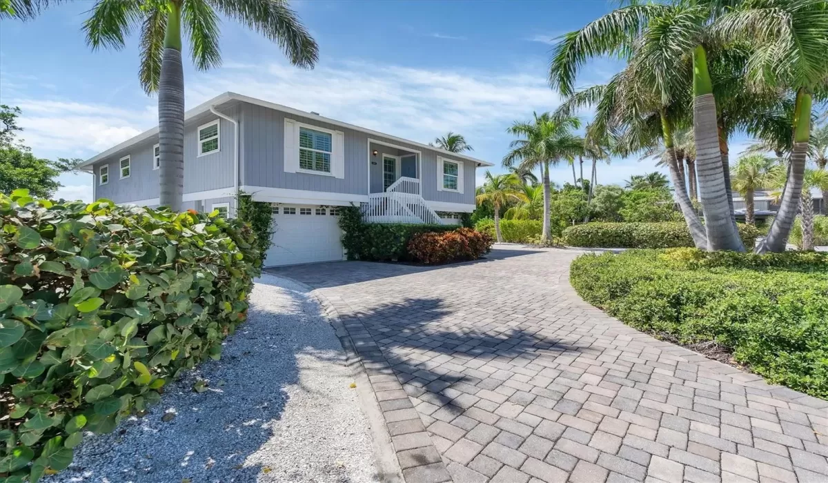 2 Bedrooms Bedrooms, 0 ,2 BathroomsBathrooms,Residential Lease,For Sale,0,D6143522