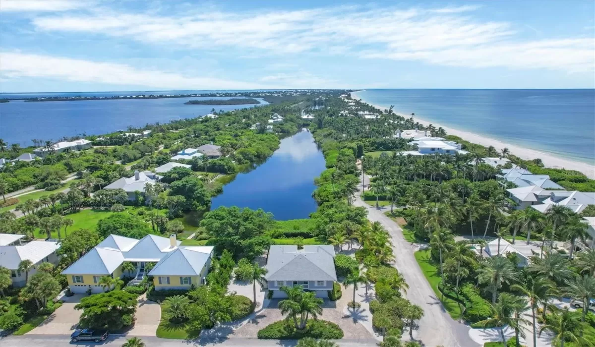 2 Bedrooms Bedrooms, 0 ,2 BathroomsBathrooms,Residential Lease,For Sale,0,D6143522