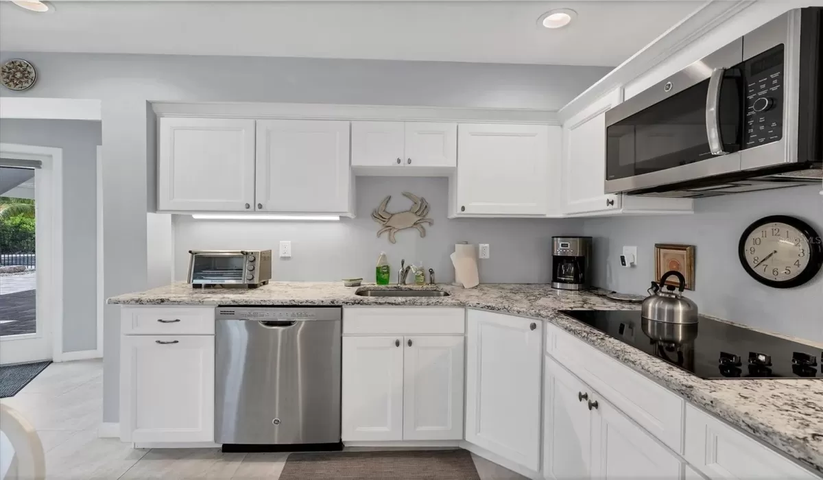 2 Bedrooms Bedrooms, 0 ,2 BathroomsBathrooms,Residential Lease,For Sale,0,D6143522
