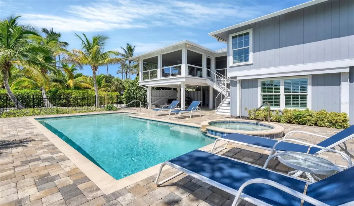 2 Bedrooms Bedrooms, 0 ,2 BathroomsBathrooms,Residential Lease,For Sale,0,D6143522
