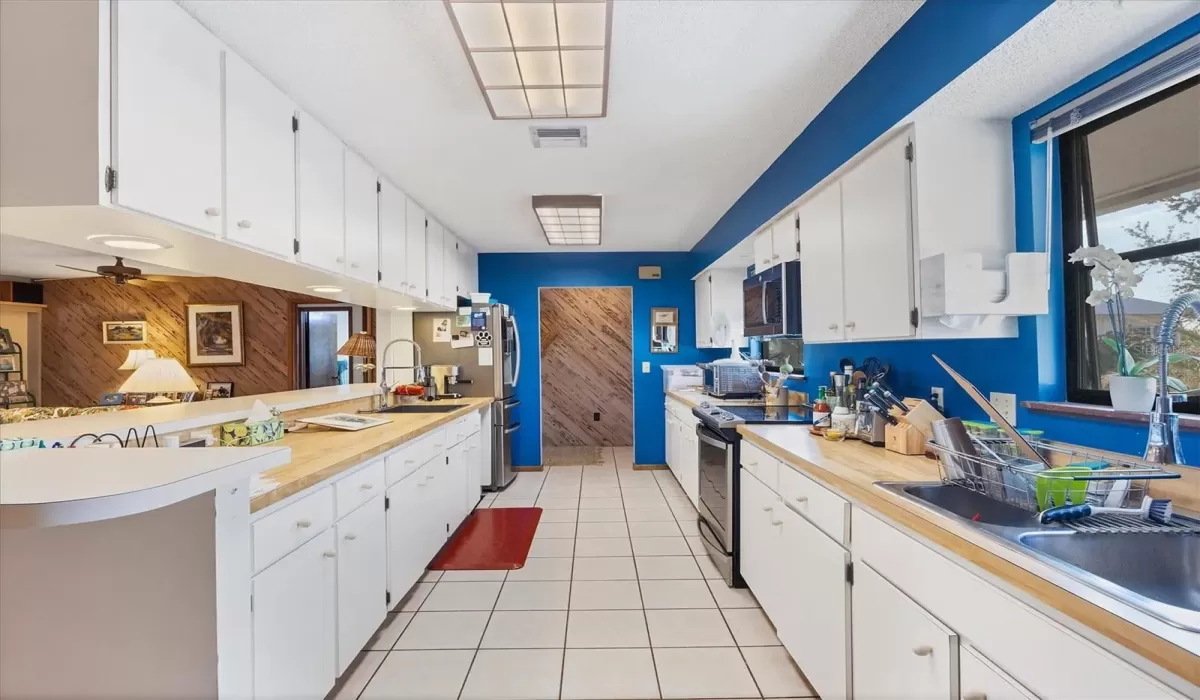 4 Bedrooms Bedrooms, 0 ,3 BathroomsBathrooms,Residential Lease,For Sale,0,D6143527