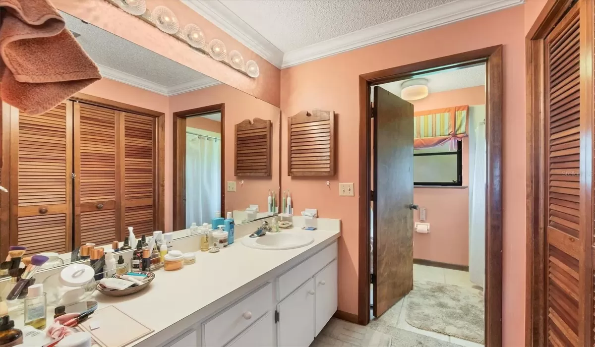 4 Bedrooms Bedrooms, 0 ,3 BathroomsBathrooms,Residential Lease,For Sale,0,D6143527