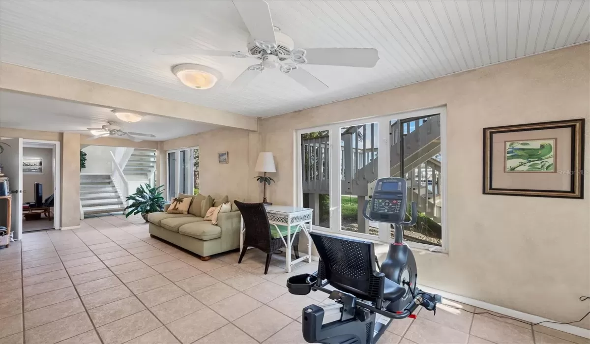 4 Bedrooms Bedrooms, 0 ,3 BathroomsBathrooms,Residential Lease,For Sale,0,D6143527