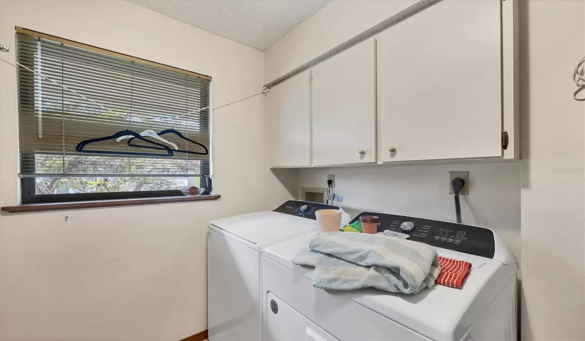 4 Bedrooms Bedrooms, 0 ,3 BathroomsBathrooms,Residential Lease,For Sale,0,D6143527