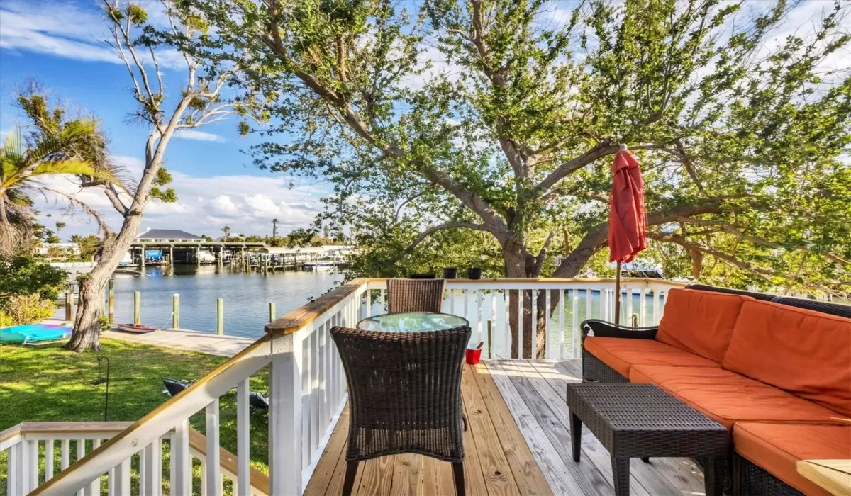 4 Bedrooms Bedrooms, 0 ,3 BathroomsBathrooms,Residential Lease,For Sale,0,D6143527