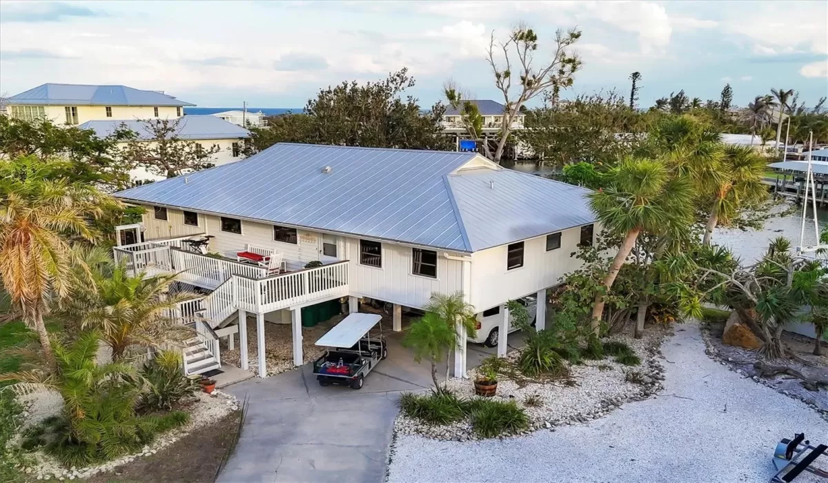 4 Bedrooms Bedrooms, 0 ,3 BathroomsBathrooms,Residential Lease,For Sale,0,D6143527