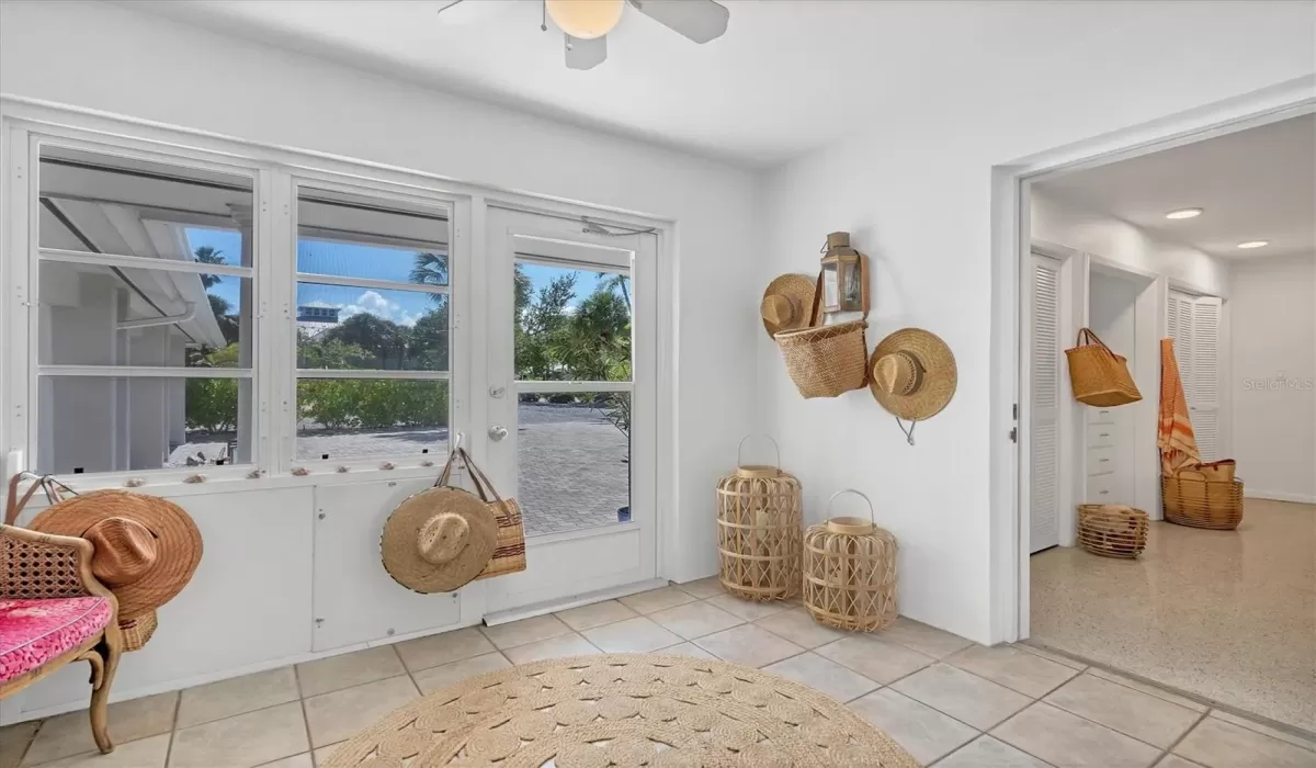 3 Bedrooms Bedrooms, 0 ,4 BathroomsBathrooms,Residential Lease,For Sale,0,D6143530 3 Bedrooms Bedrooms, 0 ,4 BathroomsBathrooms,Residential Lease,For Sale,0,D6143530