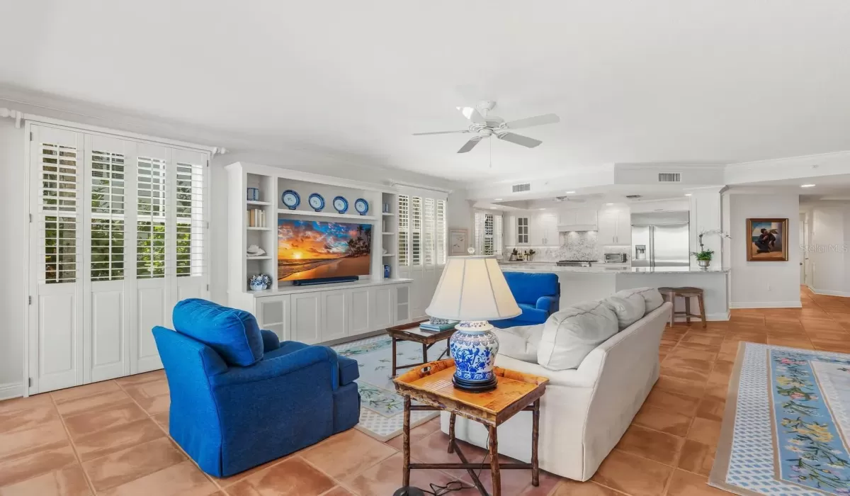 3 Bedrooms Bedrooms, 0 ,3 BathroomsBathrooms,Residential,Pending,0,D6143744