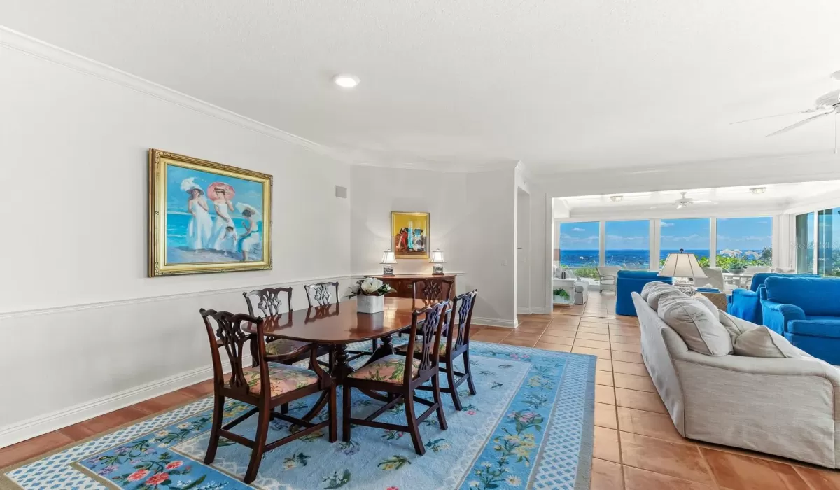 3 Bedrooms Bedrooms, 0 ,3 BathroomsBathrooms,Residential,Pending,0,D6143744
